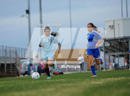 Thumbnail 2 in Estrella Foothills vs. Casa Grande photogallery.