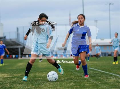 Thumbnail 3 in Estrella Foothills vs. Casa Grande photogallery.