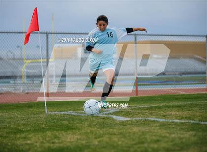 Thumbnail 2 in Estrella Foothills vs. Casa Grande photogallery.