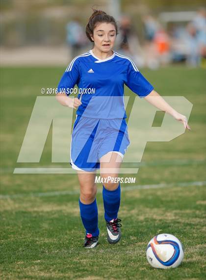 Thumbnail 2 in Estrella Foothills vs. Casa Grande photogallery.
