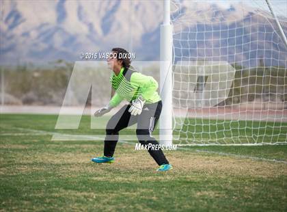 Thumbnail 2 in Estrella Foothills vs. Casa Grande photogallery.