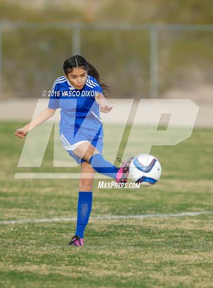 Thumbnail 2 in Estrella Foothills vs. Casa Grande photogallery.