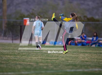 Thumbnail 3 in Estrella Foothills vs. Casa Grande photogallery.