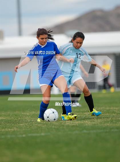 Thumbnail 3 in Estrella Foothills vs. Casa Grande photogallery.