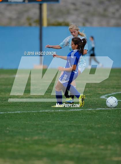 Thumbnail 1 in Estrella Foothills vs. Casa Grande photogallery.