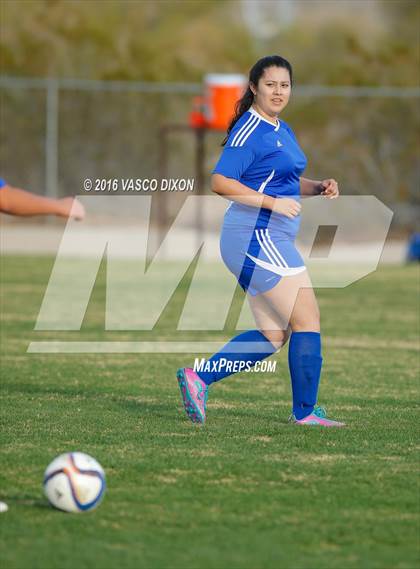 Thumbnail 3 in Estrella Foothills vs. Casa Grande photogallery.