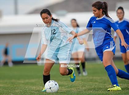 Thumbnail 3 in Estrella Foothills vs. Casa Grande photogallery.