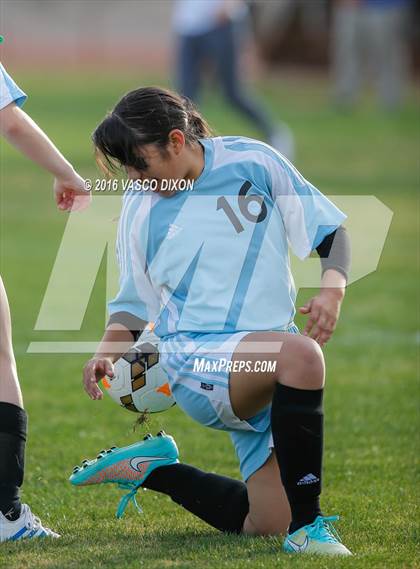 Thumbnail 2 in Estrella Foothills vs. Casa Grande photogallery.
