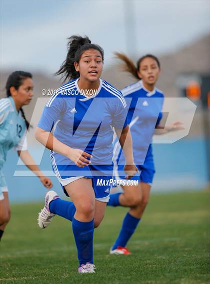 Thumbnail 2 in Estrella Foothills vs. Casa Grande photogallery.