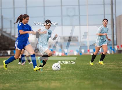 Thumbnail 3 in Estrella Foothills vs. Casa Grande photogallery.