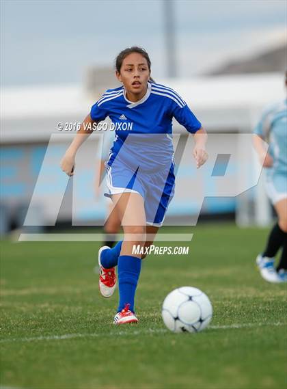 Thumbnail 2 in Estrella Foothills vs. Casa Grande photogallery.