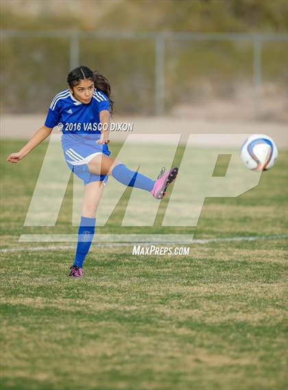 Thumbnail 3 in Estrella Foothills vs. Casa Grande photogallery.
