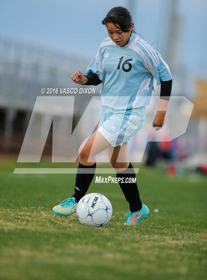 Thumbnail 1 in Estrella Foothills vs. Casa Grande photogallery.