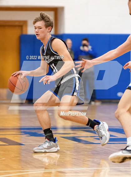 Thumbnail 3 in Walton-Verona @ Covington Catholic photogallery.