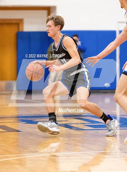 Thumbnail 2 in Walton-Verona @ Covington Catholic photogallery.