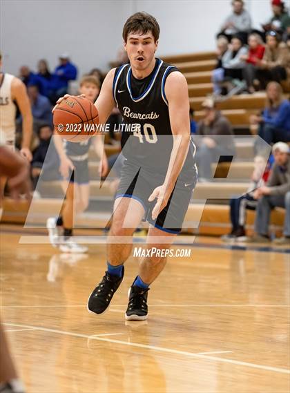 Thumbnail 3 in Walton-Verona @ Covington Catholic photogallery.