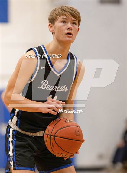 Thumbnail 2 in Walton-Verona @ Covington Catholic photogallery.