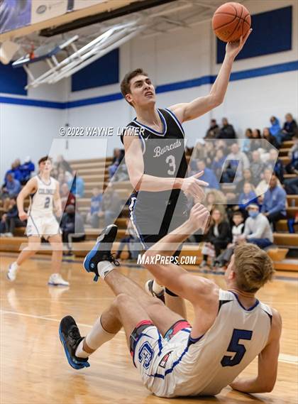 Thumbnail 3 in Walton-Verona @ Covington Catholic photogallery.