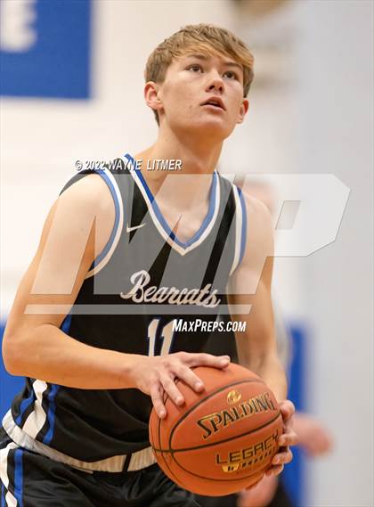 Thumbnail 3 in Walton-Verona @ Covington Catholic photogallery.
