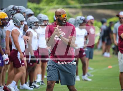 Thumbnail 2 in Collierville vs Desoto Central  (U of Memphis 7v7) photogallery.