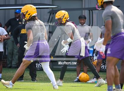 Thumbnail 1 in Collierville vs Desoto Central  (U of Memphis 7v7) photogallery.