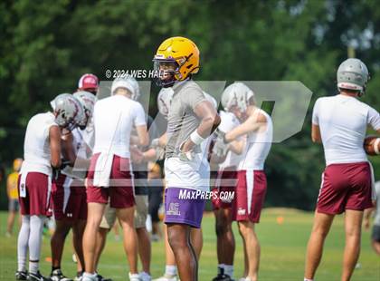Thumbnail 2 in Collierville vs Desoto Central  (U of Memphis 7v7) photogallery.
