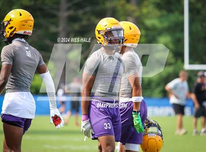 Thumbnail 2 in Collierville vs Desoto Central  (U of Memphis 7v7) photogallery.