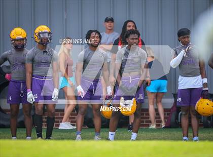 Thumbnail 1 in Collierville vs Desoto Central  (U of Memphis 7v7) photogallery.