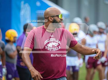 Thumbnail 3 in Collierville vs Desoto Central  (U of Memphis 7v7) photogallery.