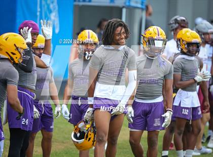 Thumbnail 1 in Collierville vs Desoto Central  (U of Memphis 7v7) photogallery.