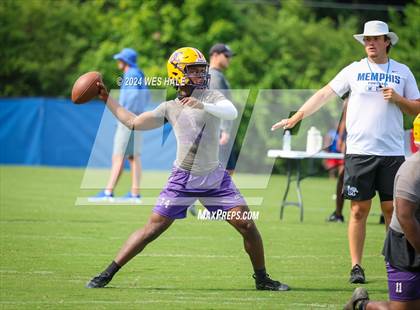 Thumbnail 1 in Collierville vs Desoto Central  (U of Memphis 7v7) photogallery.
