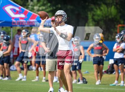 Thumbnail 1 in Collierville vs Desoto Central  (U of Memphis 7v7) photogallery.