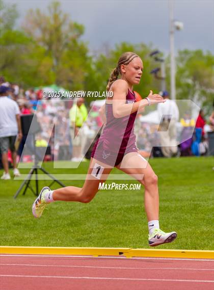 Thumbnail 1 in CHSAA State Championships (400m Finals) photogallery.