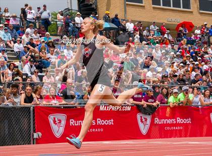 Thumbnail 2 in CHSAA State Championships (400m Finals) photogallery.