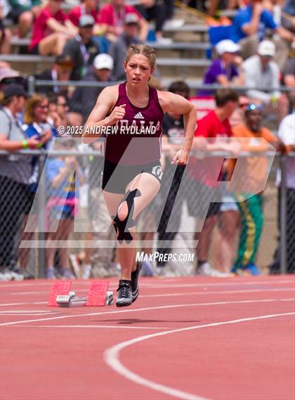 Thumbnail 1 in CHSAA State Championships (400m Finals) photogallery.