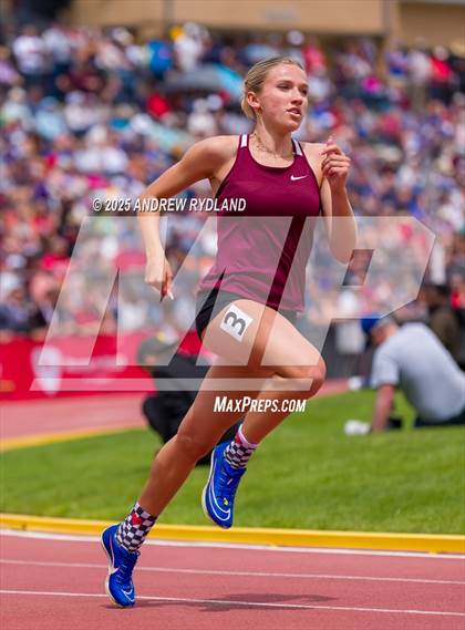 Thumbnail 1 in CHSAA State Championships (400m Finals) photogallery.