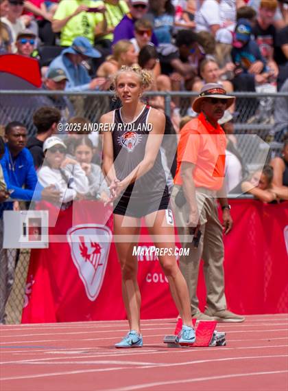 Thumbnail 2 in CHSAA State Championships (400m Finals) photogallery.