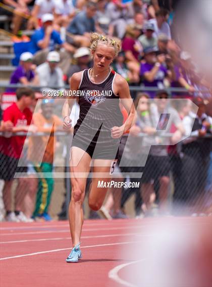 Thumbnail 2 in CHSAA State Championships (400m Finals) photogallery.