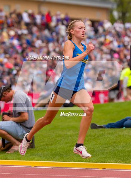 Thumbnail 3 in CHSAA State Championships (400m Finals) photogallery.