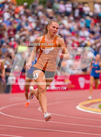 Thumbnail 1 in CHSAA State Championships (400m Finals) photogallery.