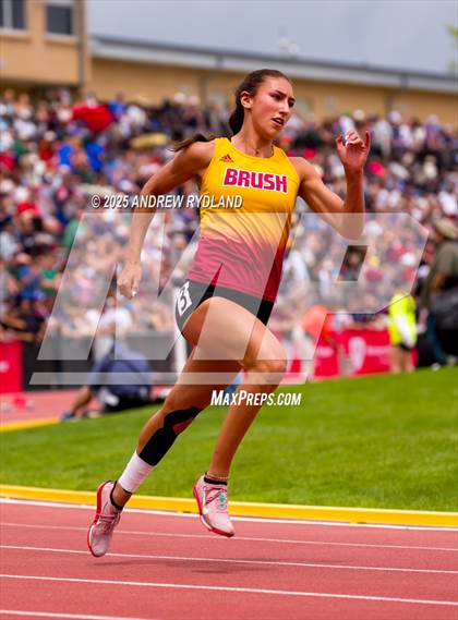 Thumbnail 1 in CHSAA State Championships (400m Finals) photogallery.