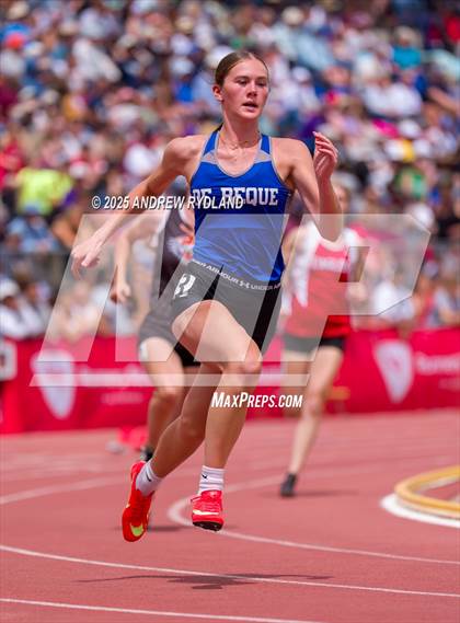 Thumbnail 2 in CHSAA State Championships (400m Finals) photogallery.