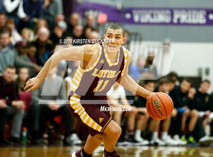 Thumbnail 2 in Loyola Academy vs Schaumburg (IHSA 4A Sectional Semifinal) photogallery.