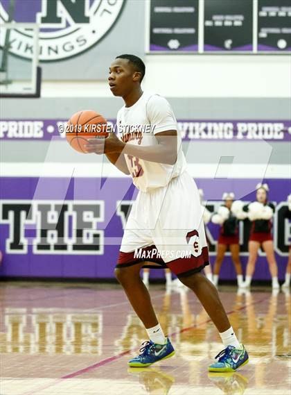 Thumbnail 3 in Loyola Academy vs Schaumburg (IHSA 4A Sectional Semifinal) photogallery.