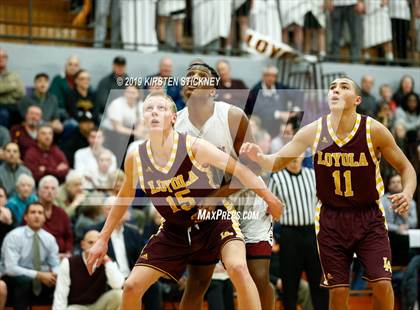 Thumbnail 3 in Loyola Academy vs Schaumburg (IHSA 4A Sectional Semifinal) photogallery.