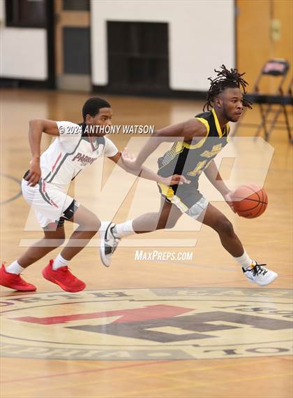 Thumbnail 1 in Parkway Center City vs Hill Freedman World Academy photogallery.