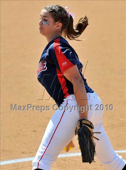 Thumbnail 3 in La Salle vs. Marymount (CIF SS D6 Final) photogallery.