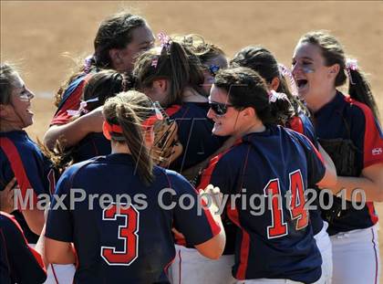 Thumbnail 2 in La Salle vs. Marymount (CIF SS D6 Final) photogallery.