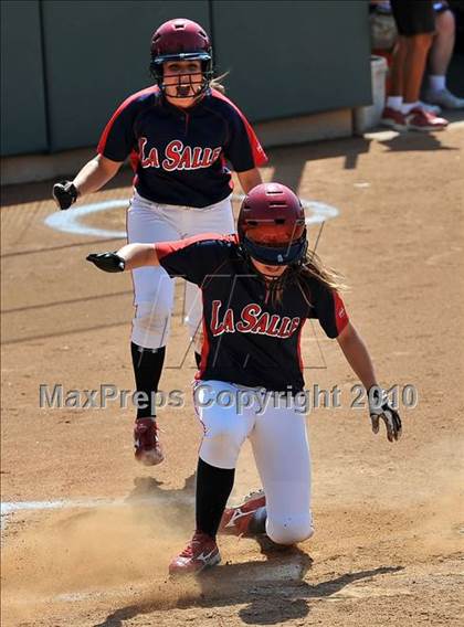 Thumbnail 1 in La Salle vs. Marymount (CIF SS D6 Final) photogallery.