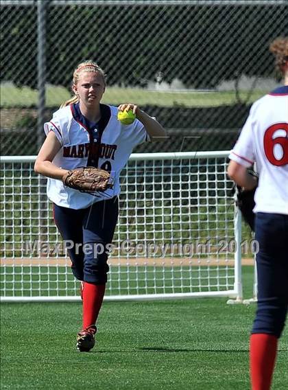 Thumbnail 1 in La Salle vs. Marymount (CIF SS D6 Final) photogallery.